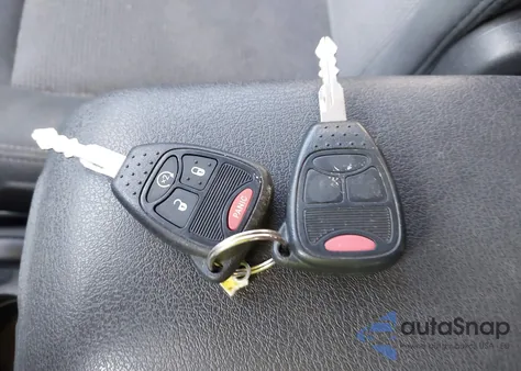 2013 Jeep Compass Latitude z USA, uszkodzony, nr VIN 1C4NJDEBXDD280416